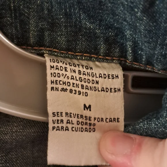 Bill Blass Denim Jacket Women's Medium M Trucker Style Cropped Classic - Picture 4 of 10